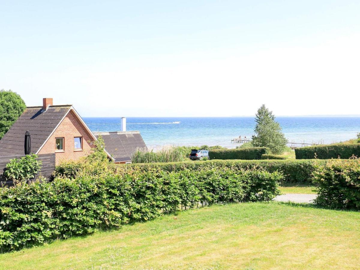 6 Person Holiday Home In Hesselager Exterior photo