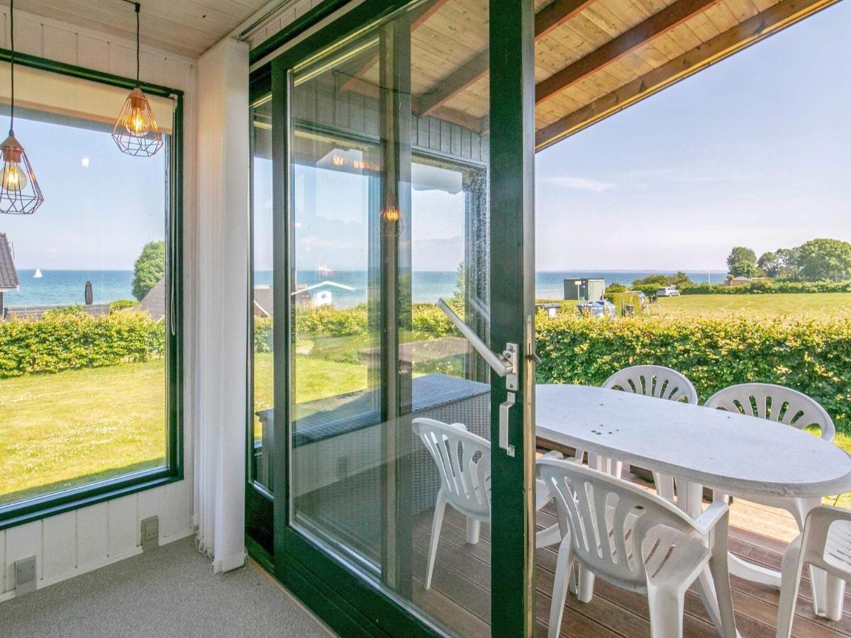 6 Person Holiday Home In Hesselager Exterior photo