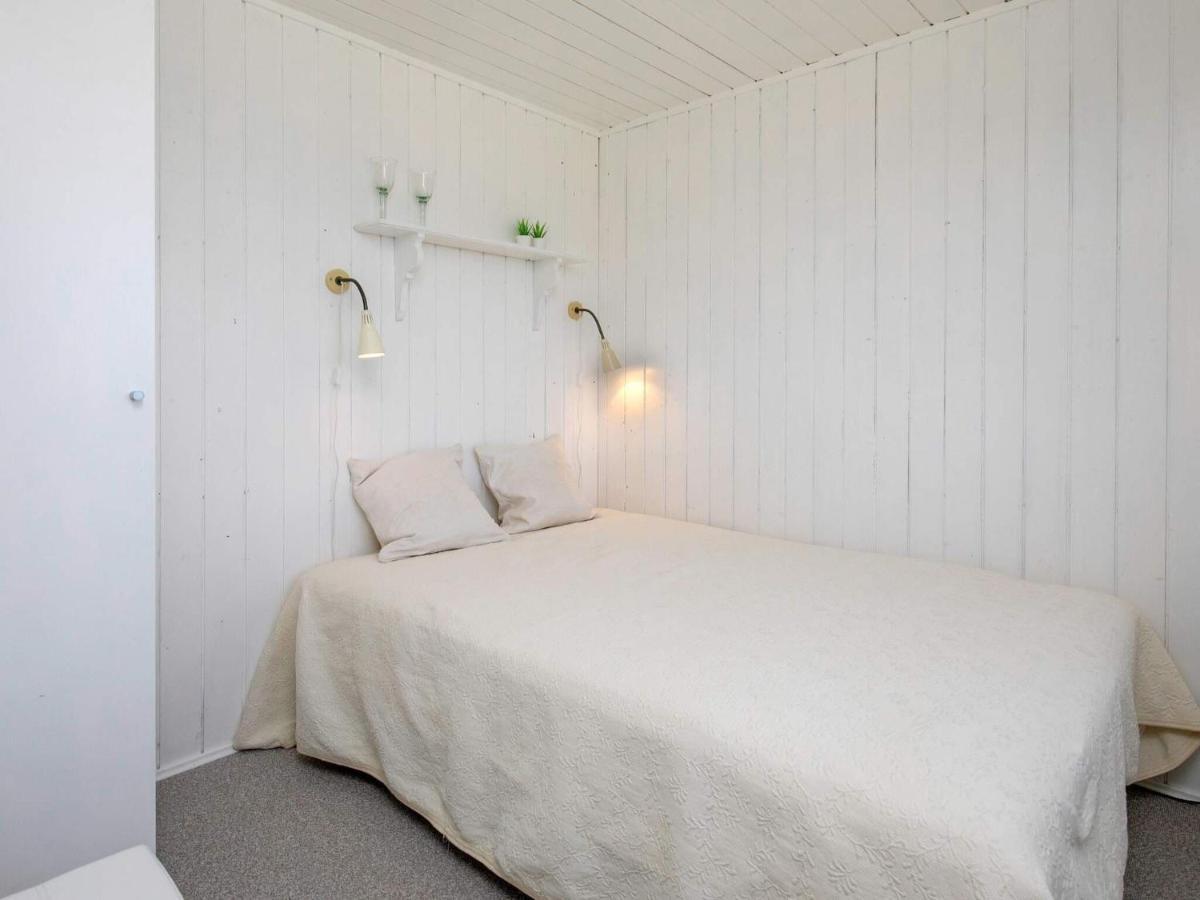 6 Person Holiday Home In Hesselager Exterior photo