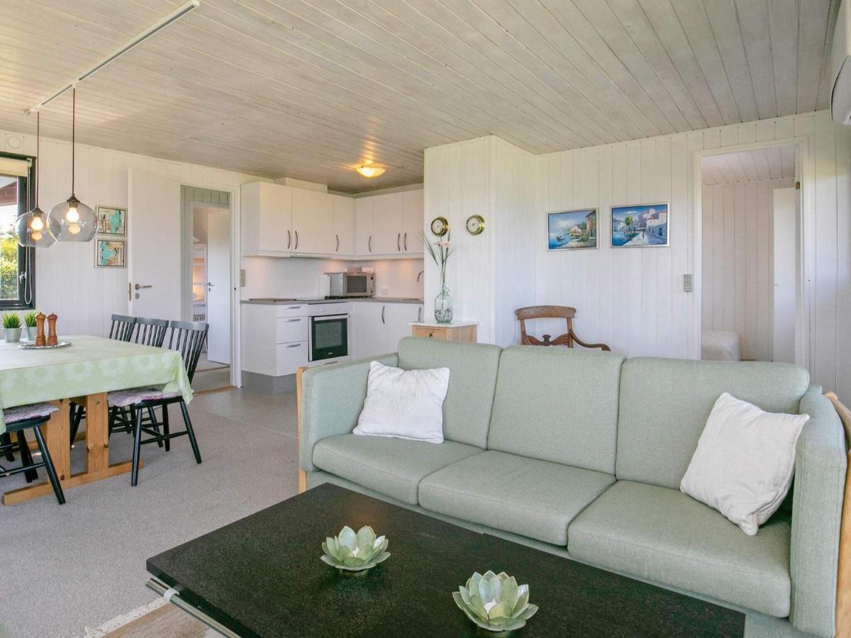 6 Person Holiday Home In Hesselager Exterior photo