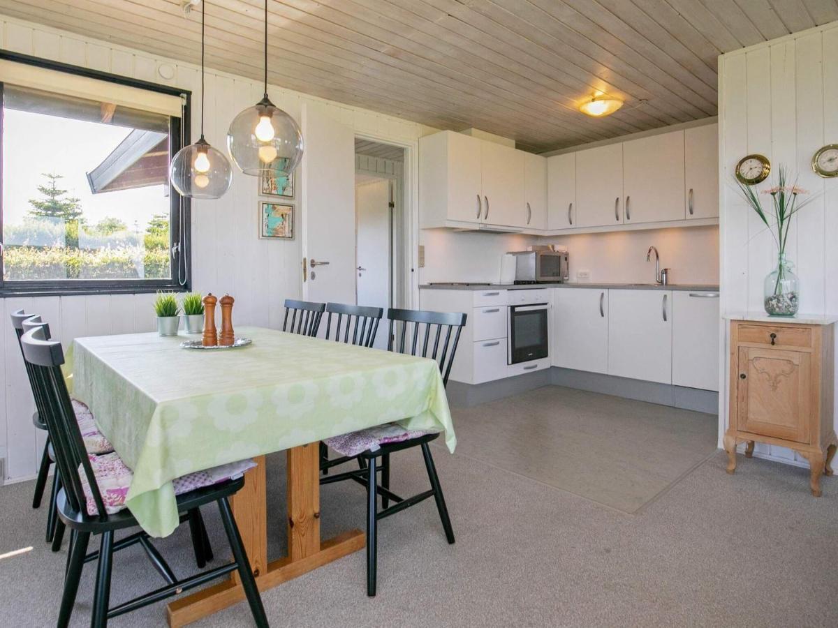 6 Person Holiday Home In Hesselager Exterior photo